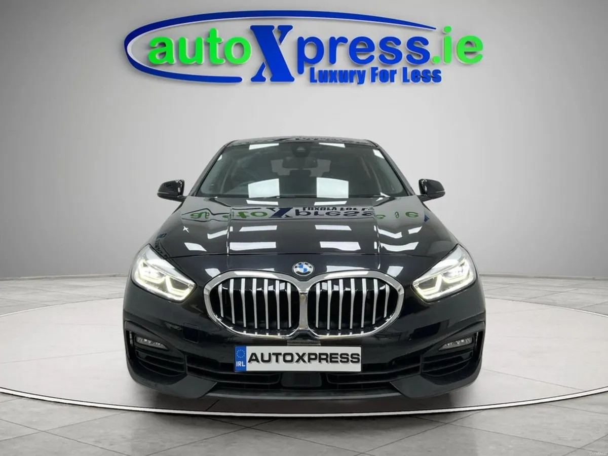 BMW 1-Series 118D PLAY Automatic, reversing camera - Image 3