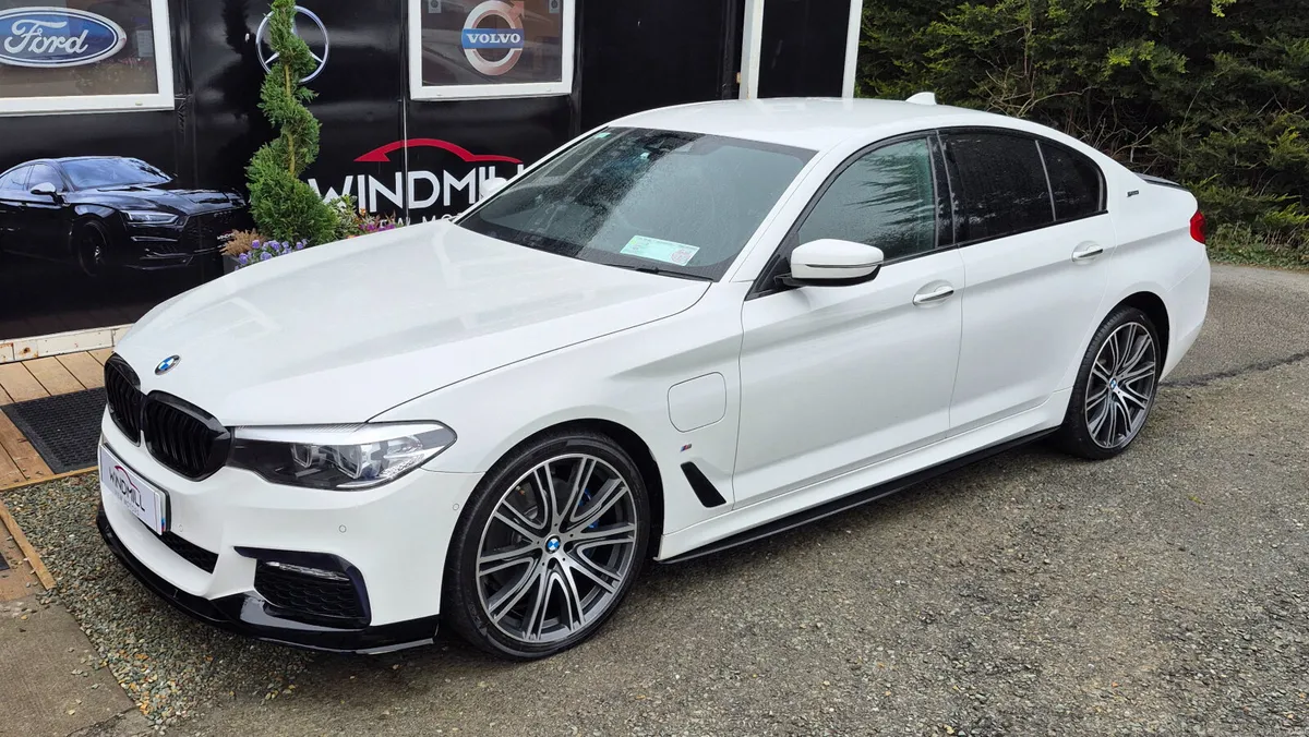 BMW 5-Series Performance pack 2018 - Image 4