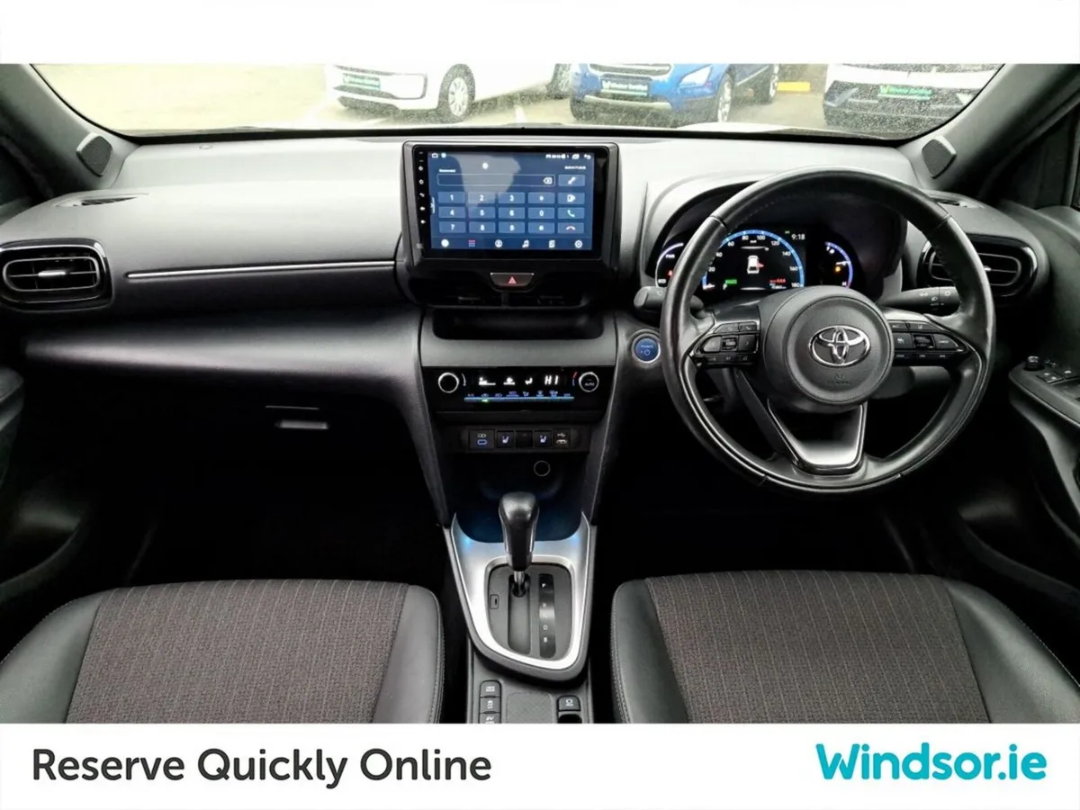 Toyota Yaris Cross HYBRID AUTO - Image 4
