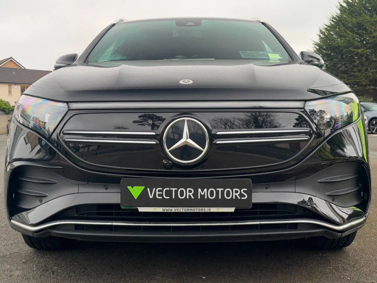 Mercedes-Benz EQA 250 AMG LINE - Image 3
