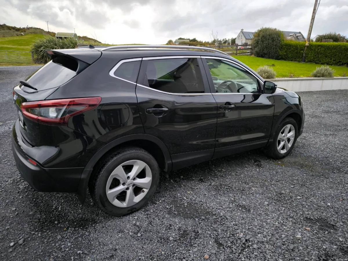 202 Nissan Qashqai - Image 2