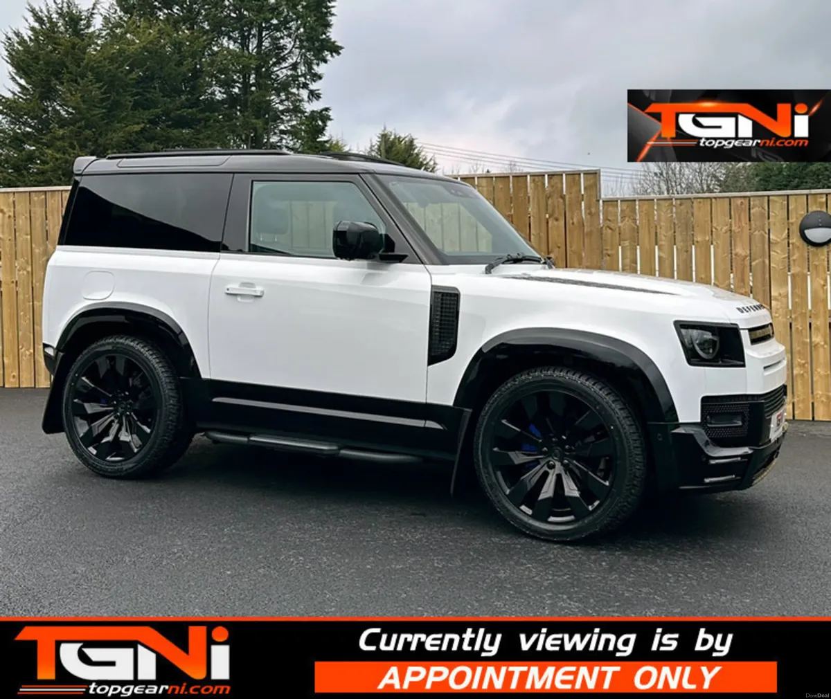 May 2024 Land Rover Defender 3.0 D250 X-Dynamic HS - Image 1