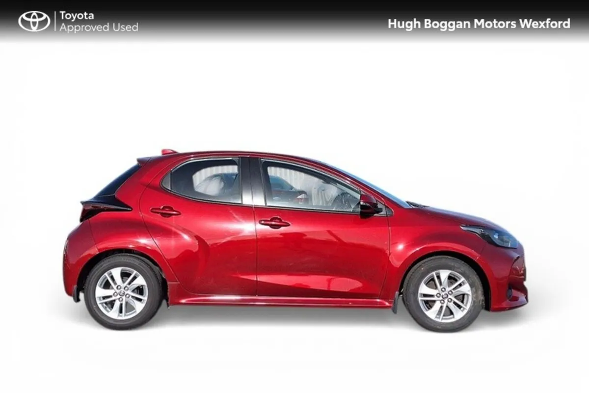 Toyota Yaris 1.0 LUNA,NICE LOW MILEAGE!! - Image 3