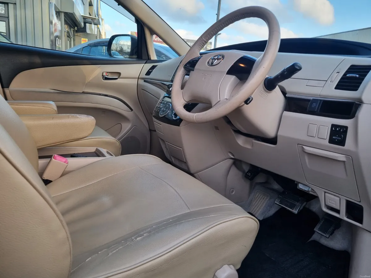 Toyota Estima 2012 - Image 5