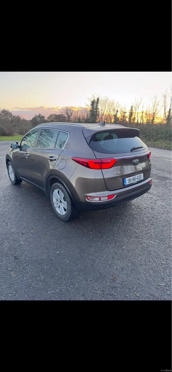 Kia Sportage high spec . Tax and nct - Image 3