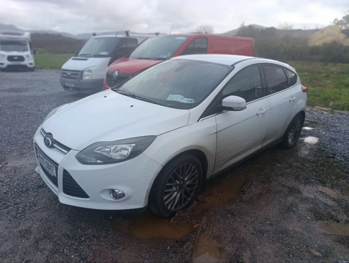 Ford Focus 2014 - Image 2