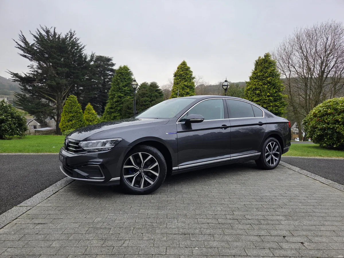 2021 Volkswagen Passat GTE 1.4 TSI Hybrid Automati - Image 1