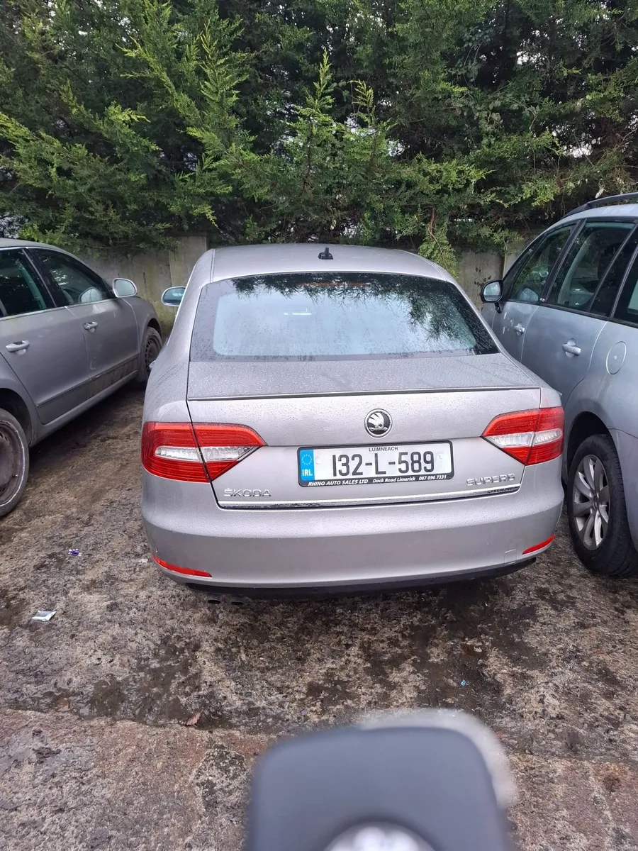 Skoda Superb 2013 - Image 4