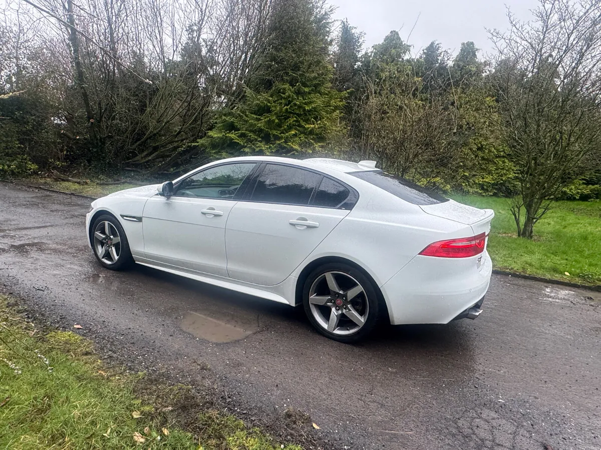 18 Jaguar XE 2.0D R-SPORT - Image 3