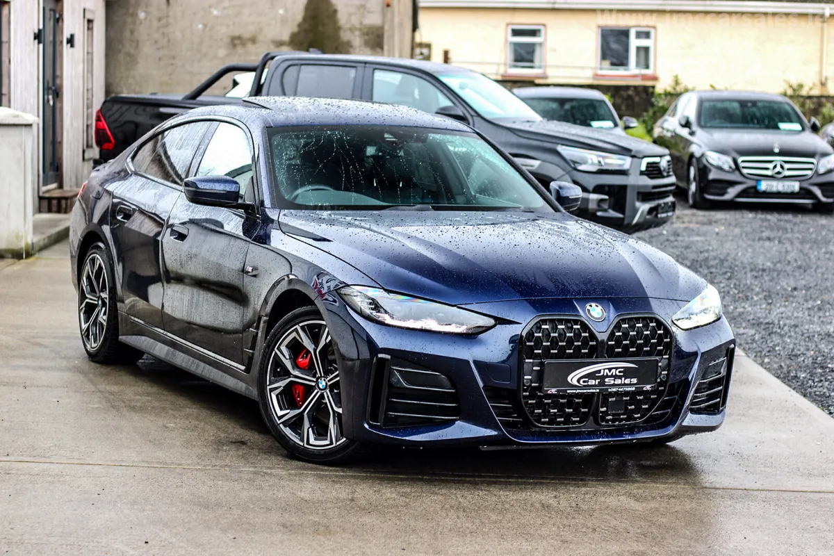 2023 BMW 4-SERIES M-SPORT  X-DRIVE - Image 3