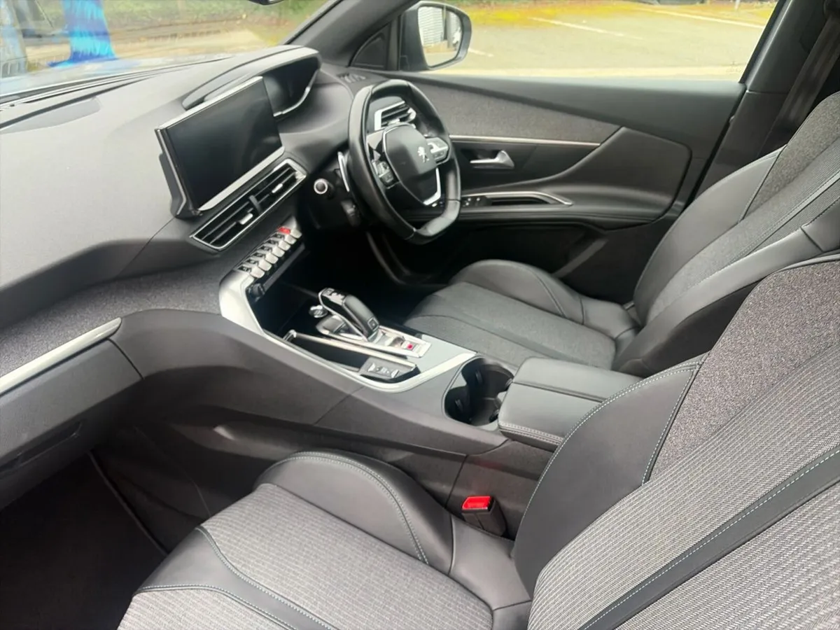 Peugeot 3008 ALLURE 1.5 BLUE HDi 130HP AUTO - Image 3