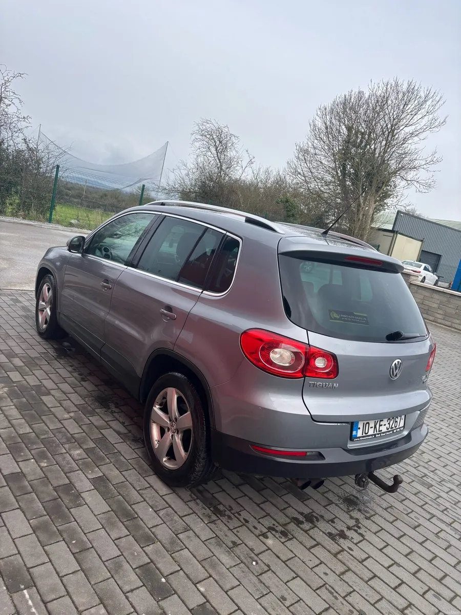 Volkswagen Tiguan - Image 4