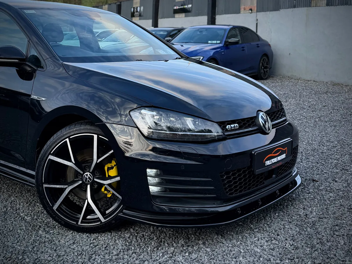 VOLKSWAGEN GOLF GTD 2017 - Image 4