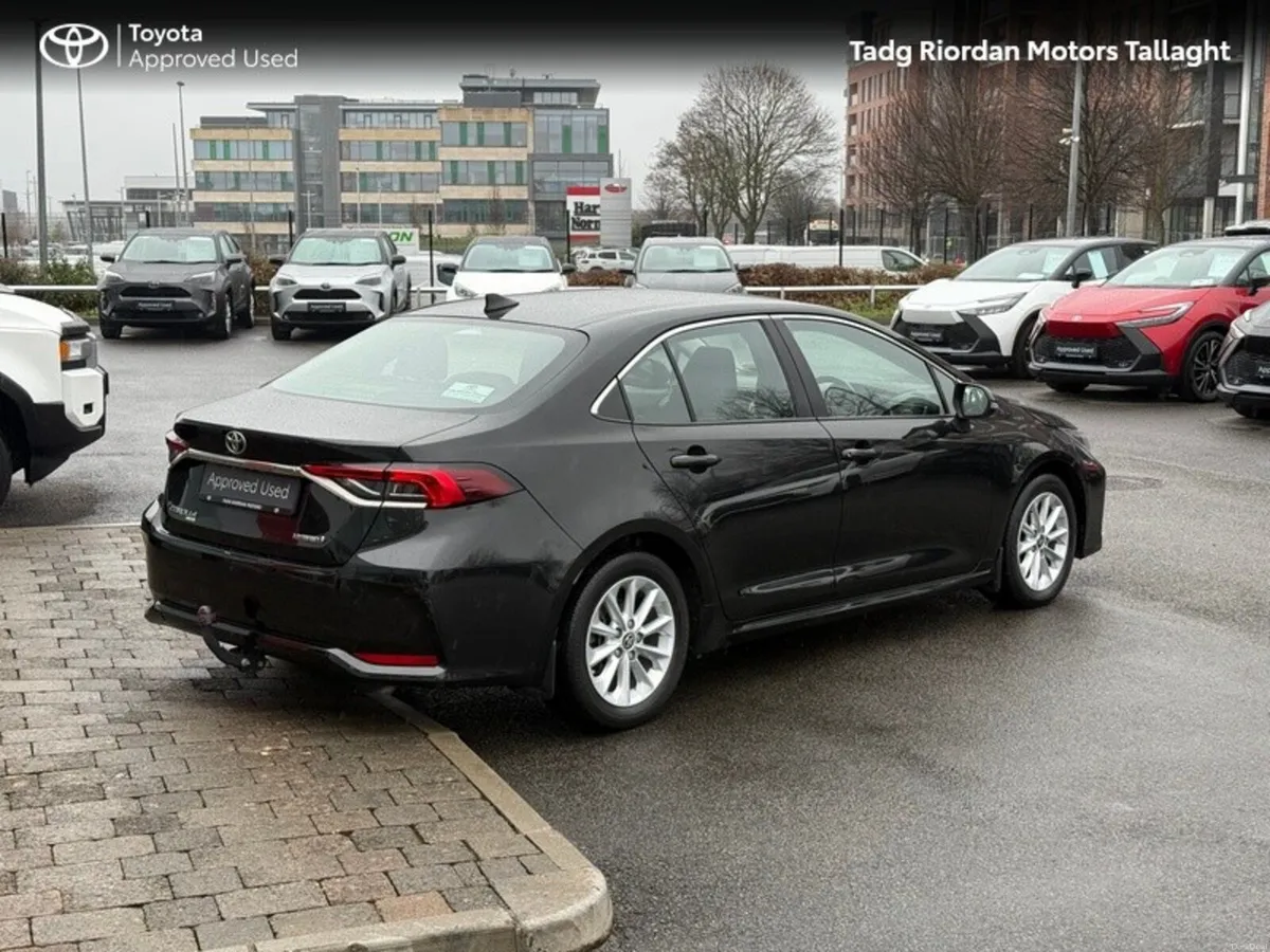 Toyota Corolla HYBRID LUNA - Image 2