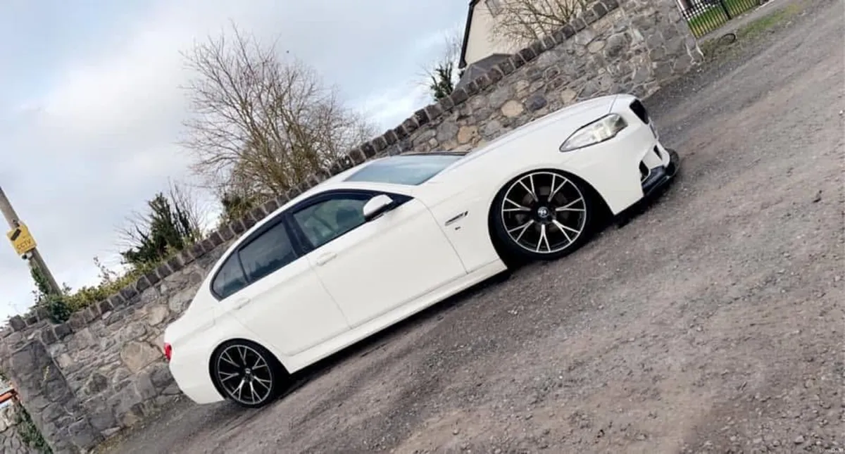 BMW 520D M-Sport 2014 - Image 1