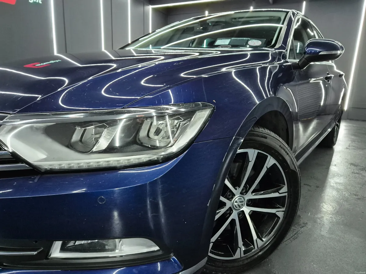 Volkswagen Passat HIGHLINE 1.6 TDI MANUAL 6SPEED F - Image 2