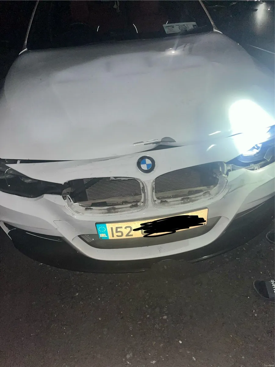 (WANTED) BMW F30 Alpine white front end