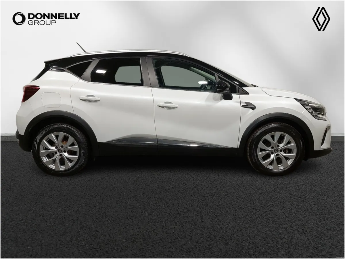 Renault Captur Diesel Hatchback Iconic - Image 3