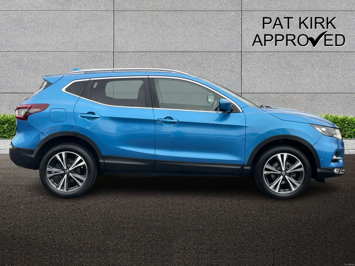 Nissan Qashqai Hatchback N-Connecta - Image 3