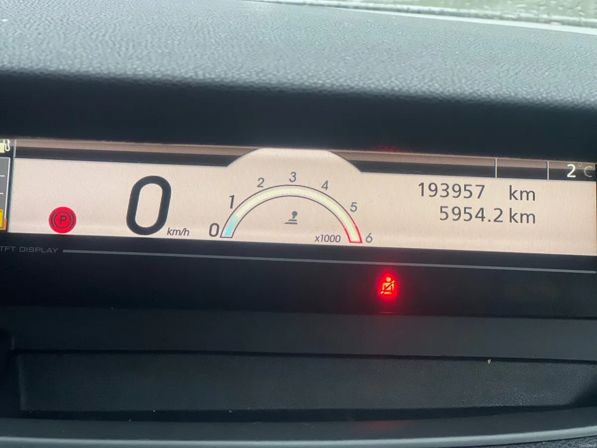 2011 Grand scenic New Nct 05/2027 7 seater - Image 4