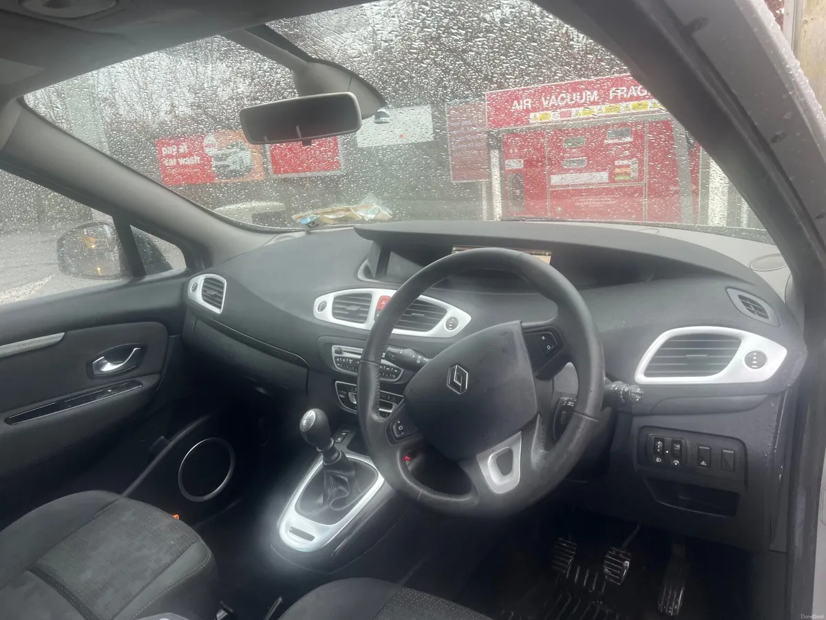 2011 Grand scenic New Nct 05/2027 7 seater - Image 3