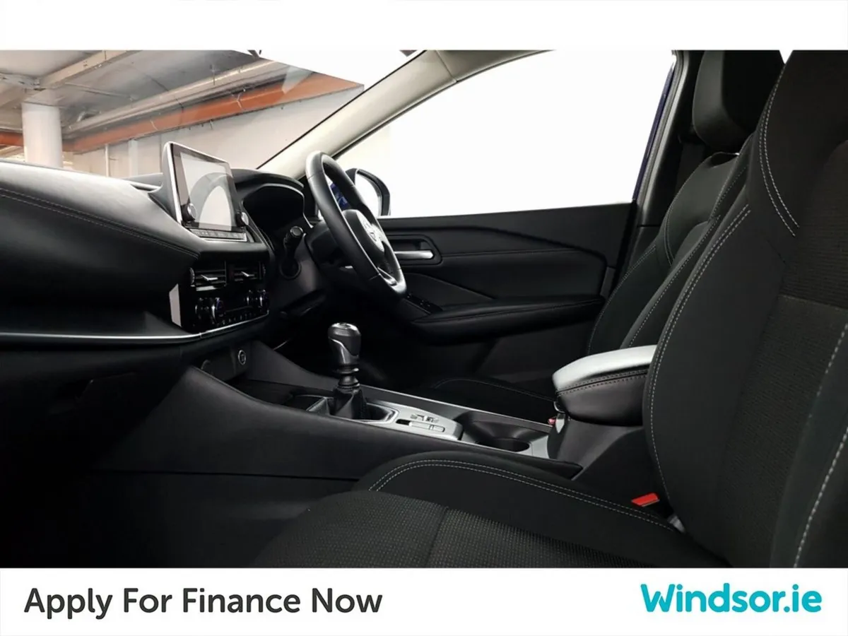 Nissan Qashqai 1.3 PET MILD HYBRID SV - Image 4