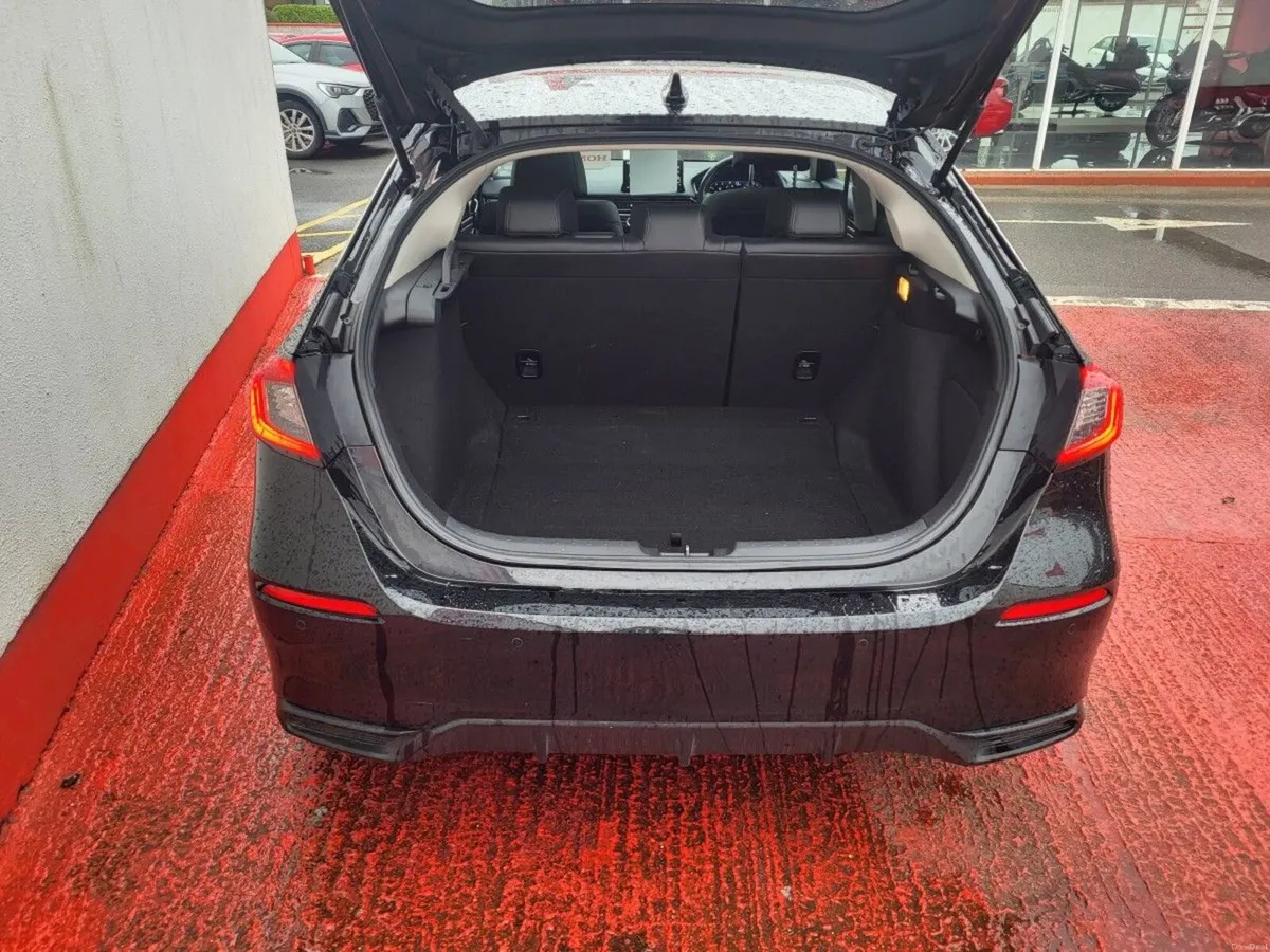 Honda Civic 2.0 i-MMD Hybrid Advance - Image 4