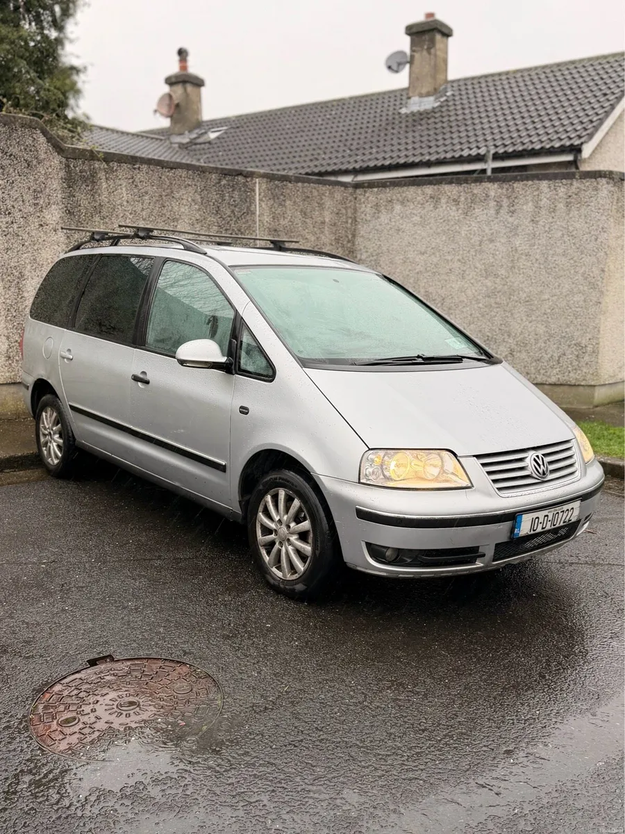 Volkswagen Sharan 2010 TDI - Image 1
