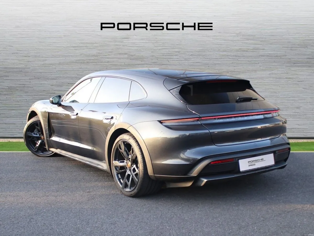Porsche Taycan 4 Cross Turismo - Image 2