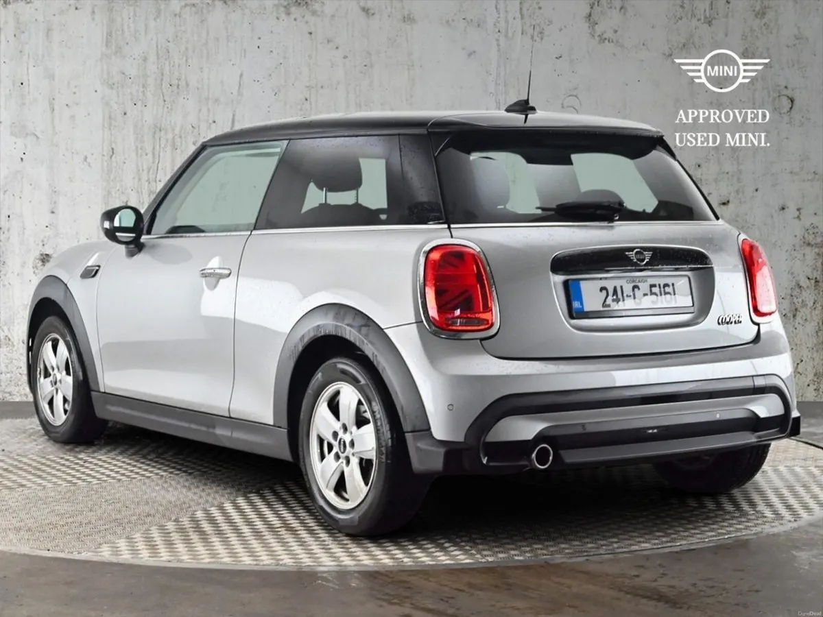 Mini Cooper 3-Door Cooper Classic - Image 2