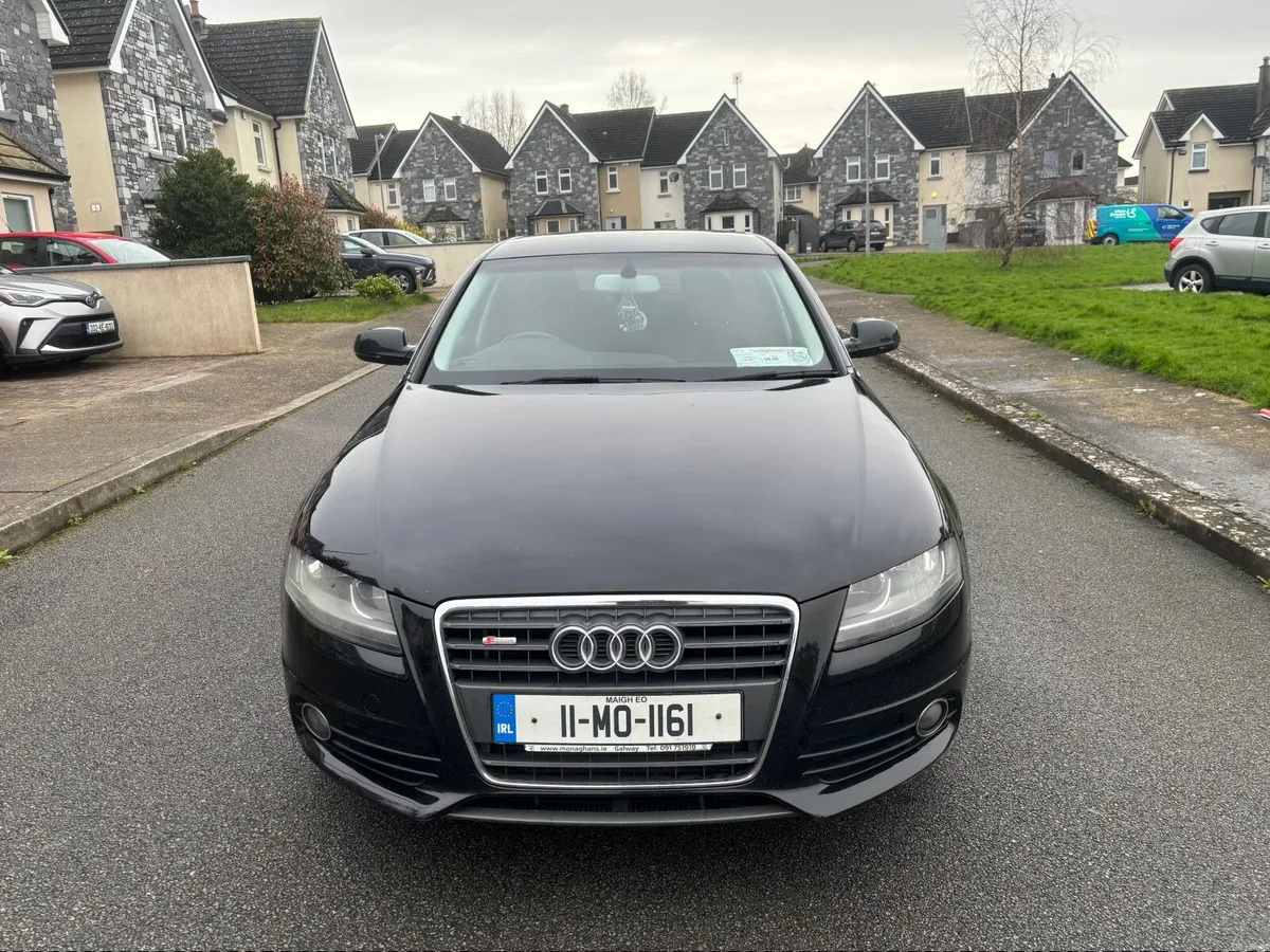 2011 Audi A4 2.0 TDI 143 bhp 6 speed s line model - Image 2
