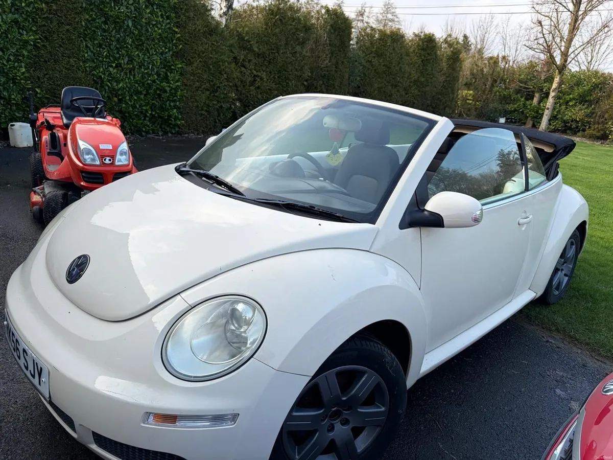 Volkswagen Beetle 2006 - Image 1