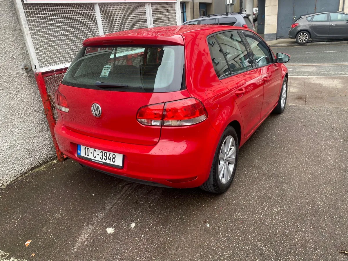 Volkswagen Golf 2010 - Image 3