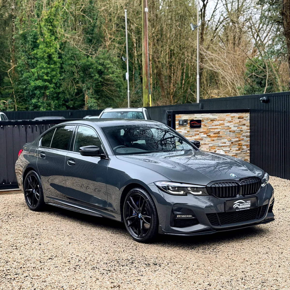2022 (221)  BMW 330e M-SPORT PRO PACK 290BHP - Image 1