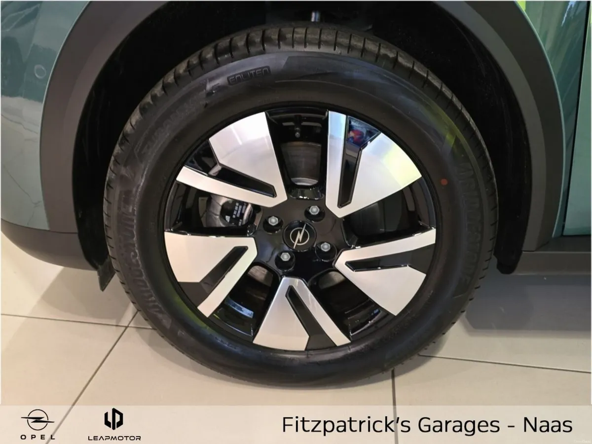 Opel Frontera GS Hybrid 1.2 145hp automatic 7 Seat - Image 6