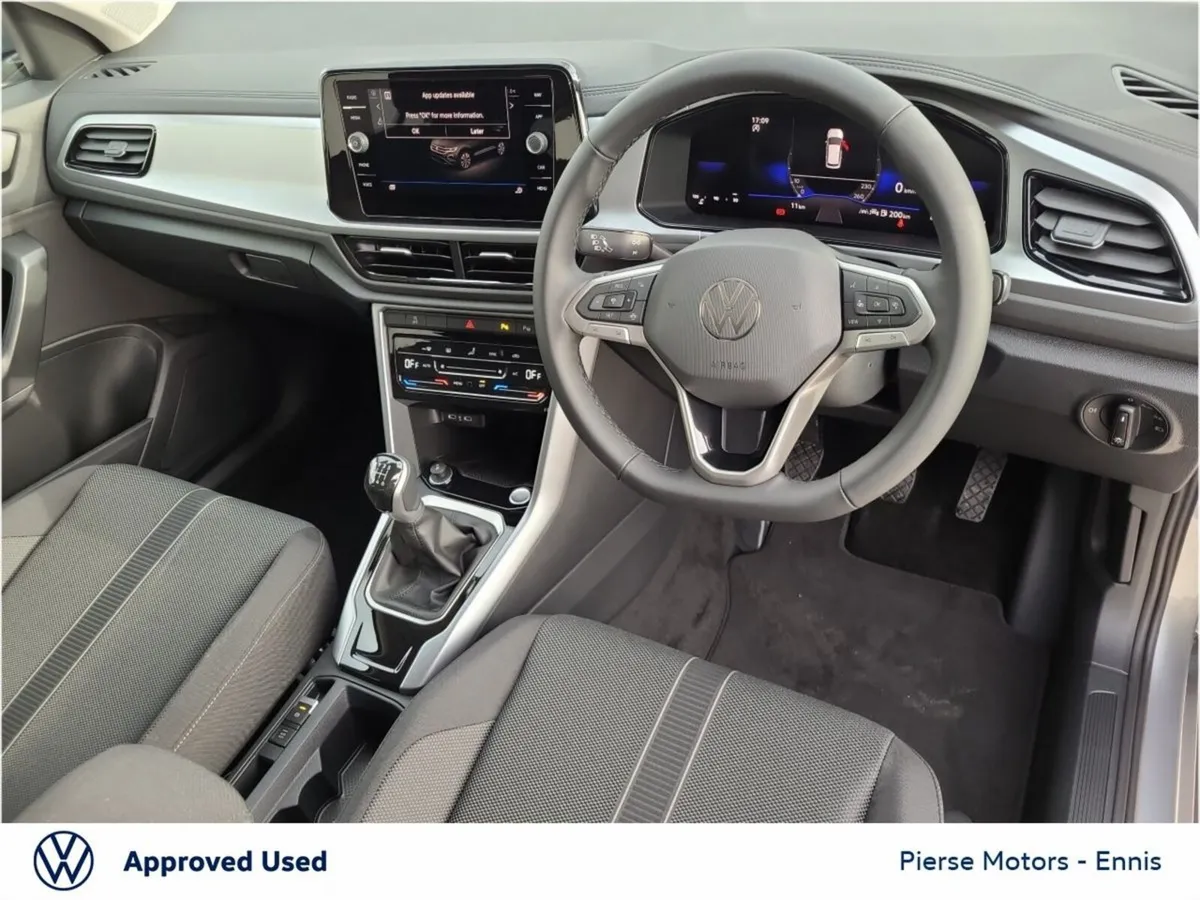 Volkswagen T-Roc EDITION 75 2.0TDI M6F 116HP - Image 3