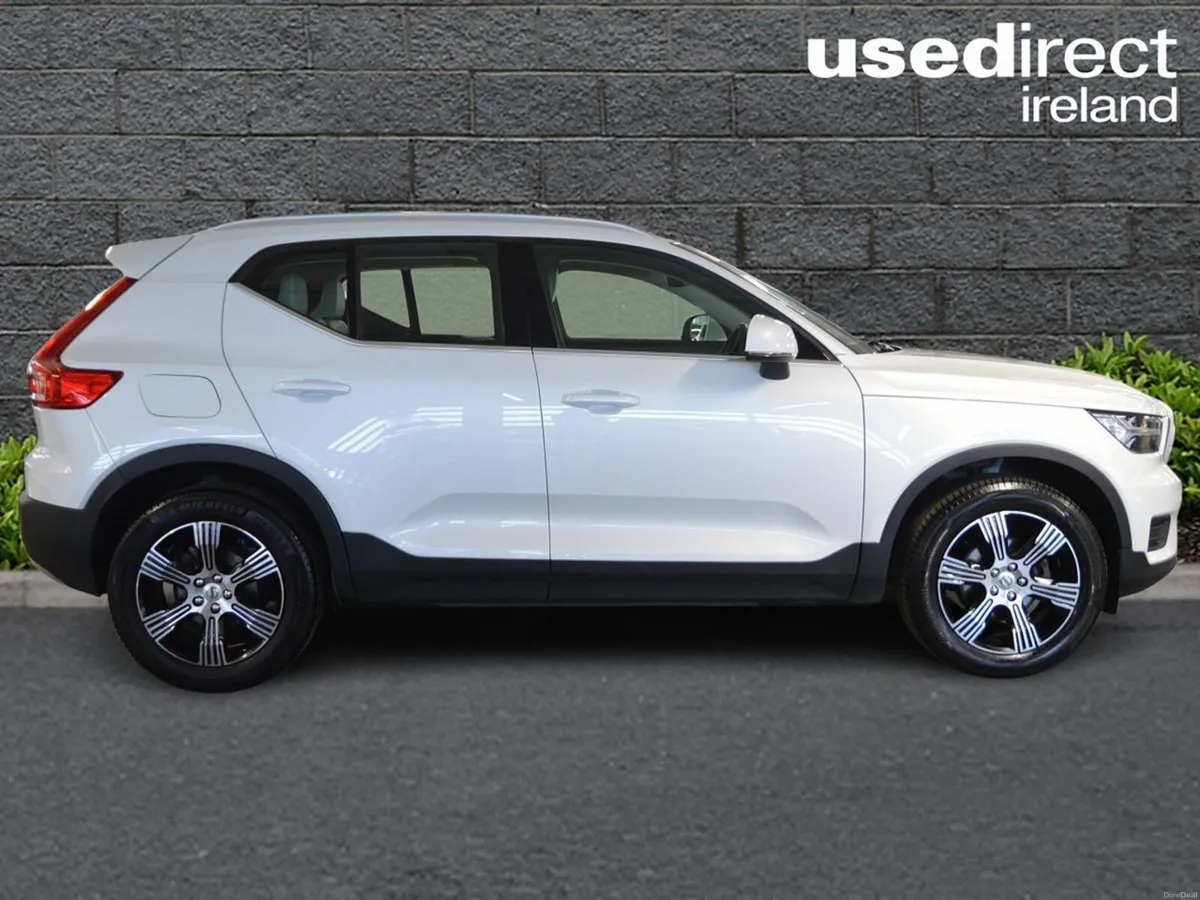 Volvo XC40 T2 PET(129hp) Inscription - Image 3