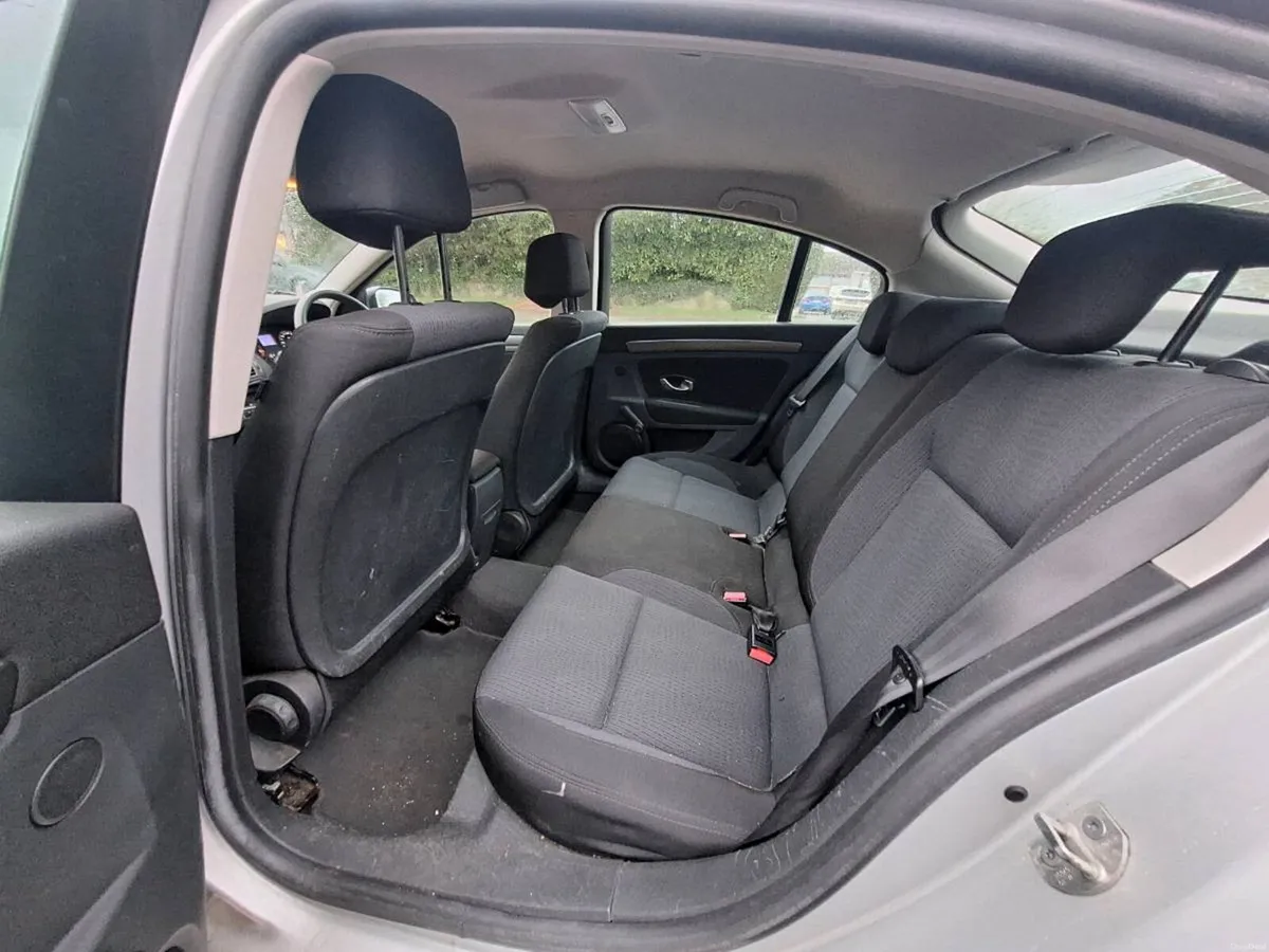 08 renault LOW KMs TAXED AND TESTED - Image 4