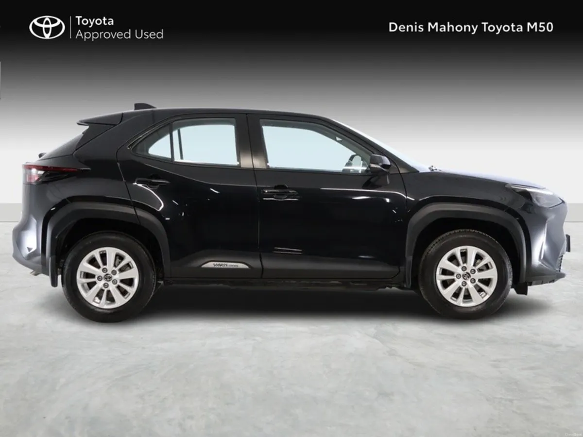 Toyota Yaris Cross Luna Hybrid - Image 3