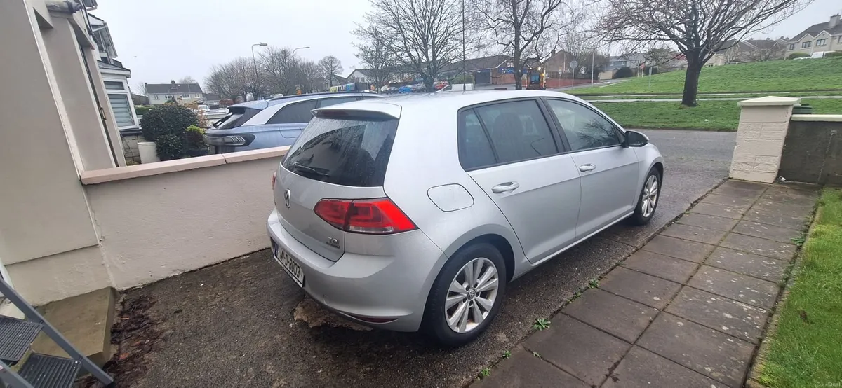 Volkswagen Golf 2014 - Image 2