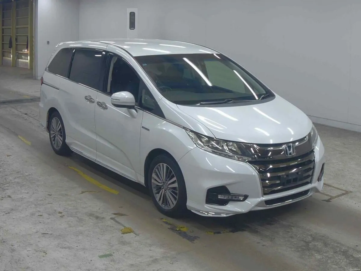 Honda Odyssey ABSOLUTE 7 SEATER AUTOMATIC HYBRID 2