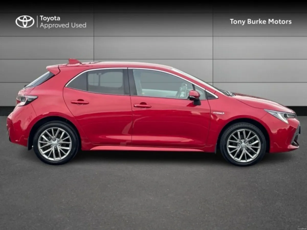 Toyota Corolla Hatchback 5dr Hybrid - Top Spec - S - Image 3