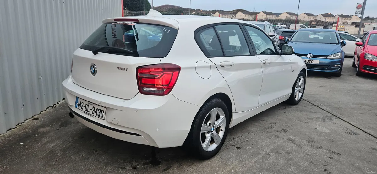 BMW 116i automatic sport petrol low kms - Image 4