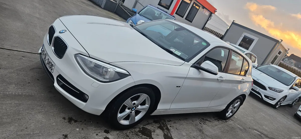 BMW 116i automatic sport petrol low kms - Image 3