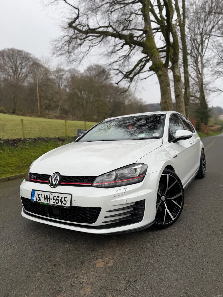 2015 Volkswagen Golf GTI 2.0 TSI DSG - Image 3