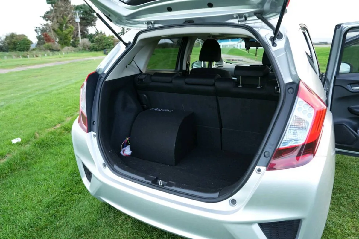 Honda Fit - 2017 Silver - Image 2