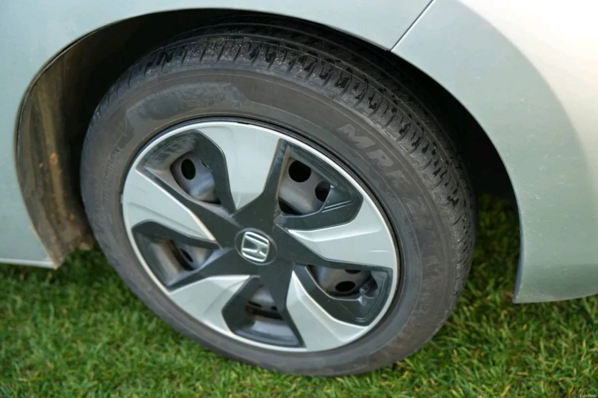 Honda Fit - 2017 Silver - Image 3