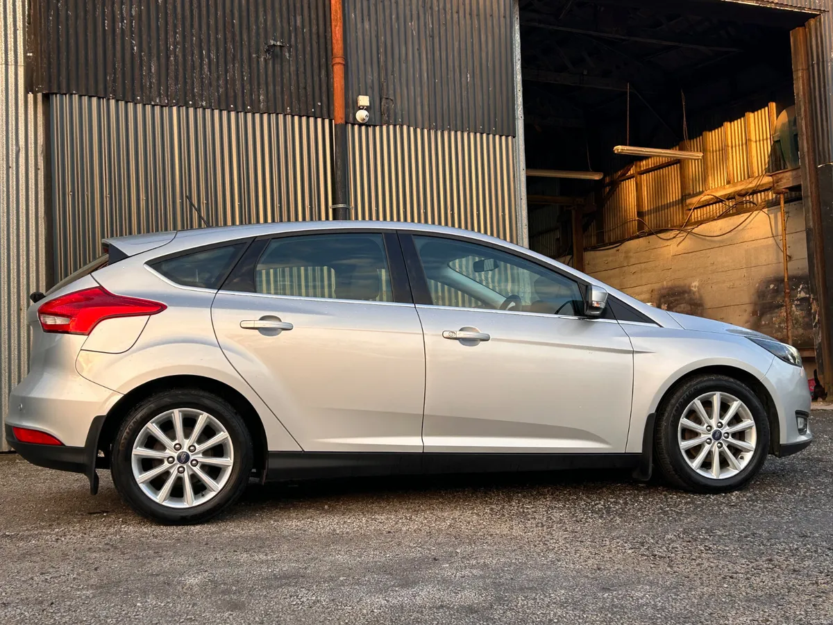 Ford Focus 2018 Titanium diesel - Image 3