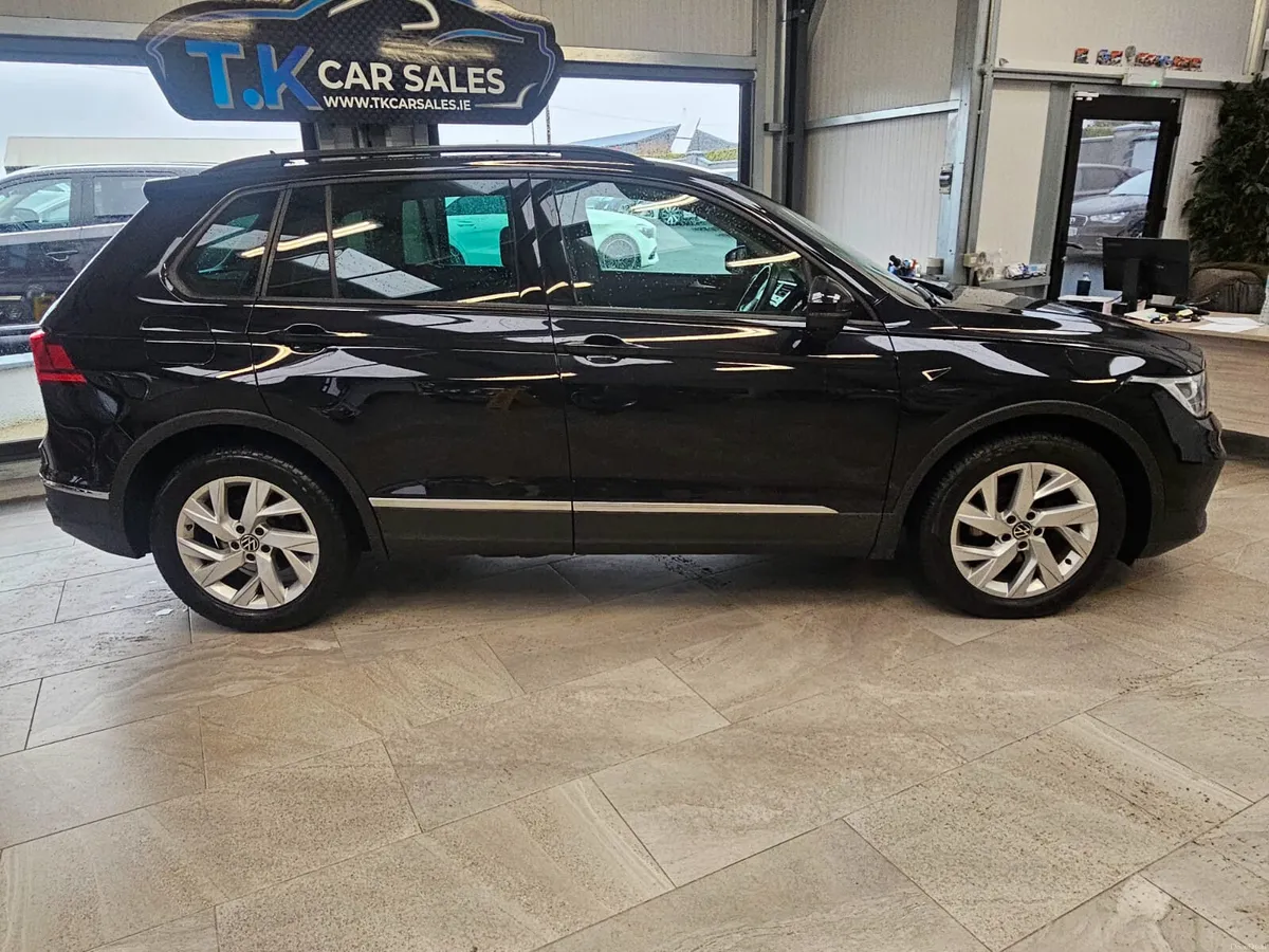 21 VOLKSWAGEN TIGIAN COMFORTLINE - Image 3