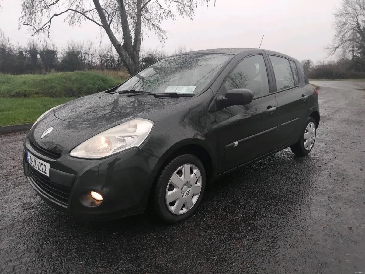 🚗🚗2010 Renault Clio🚗🚗 Low Kms - Image 2